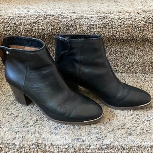 Coach black ankle boots size 6B excellent